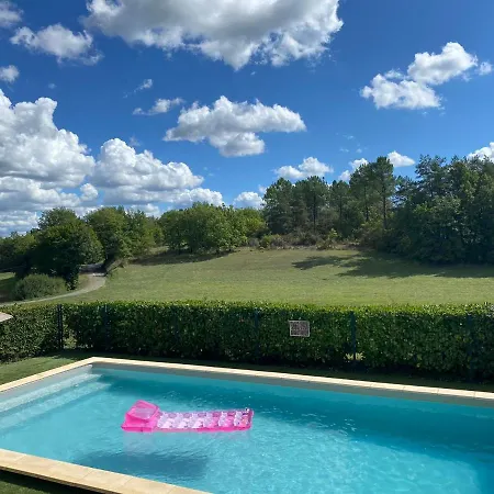 Picturesque Renovated With Pool Les Junies