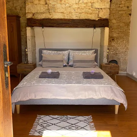 Villa Picturesque Renovated With Pool *