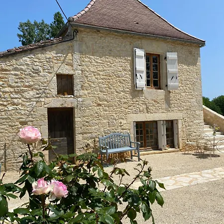 Picturesque Renovated With Pool Villa Les Junies