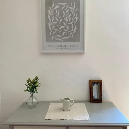 Picturesque Renovated With Pool Les Junies