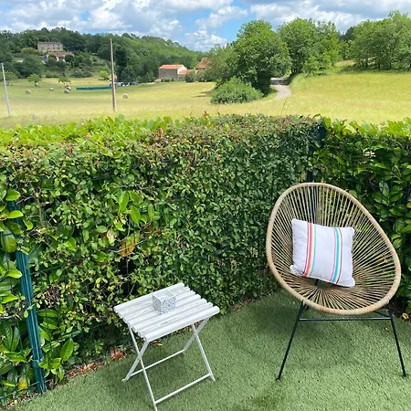 Picturesque Renovated With Pool *